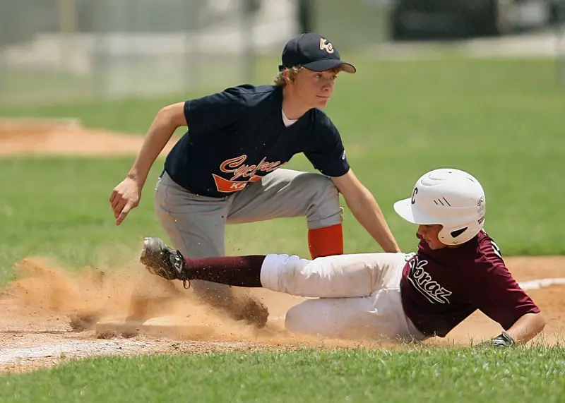 baseball steal bases