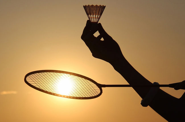 badminton serve